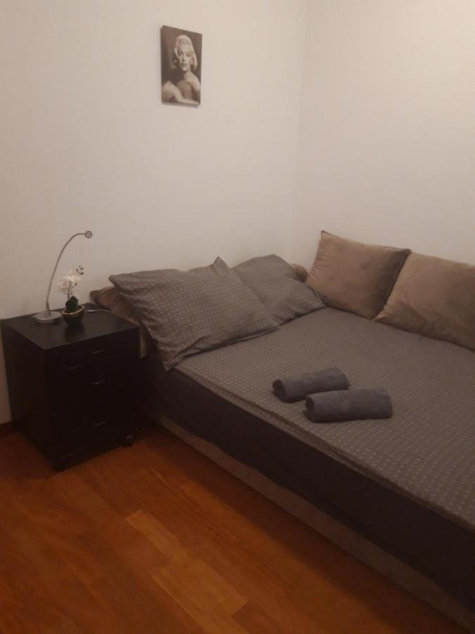 Clicktheflat Legionowo Apart Rooms エクステリア 写真